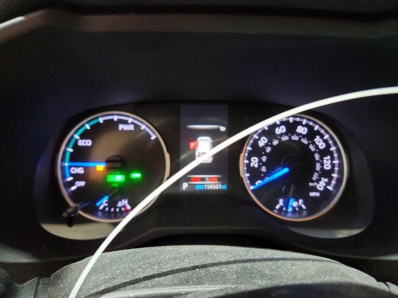 2021 TOYOTA RAV4 LE 9