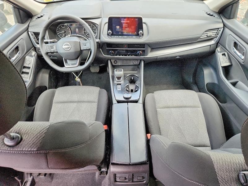 2026 NISSAN ROGUE SV 8