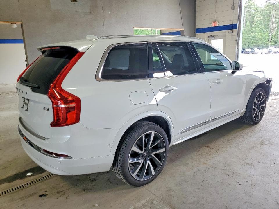2024 VOLVO XC90 PLUS 3
