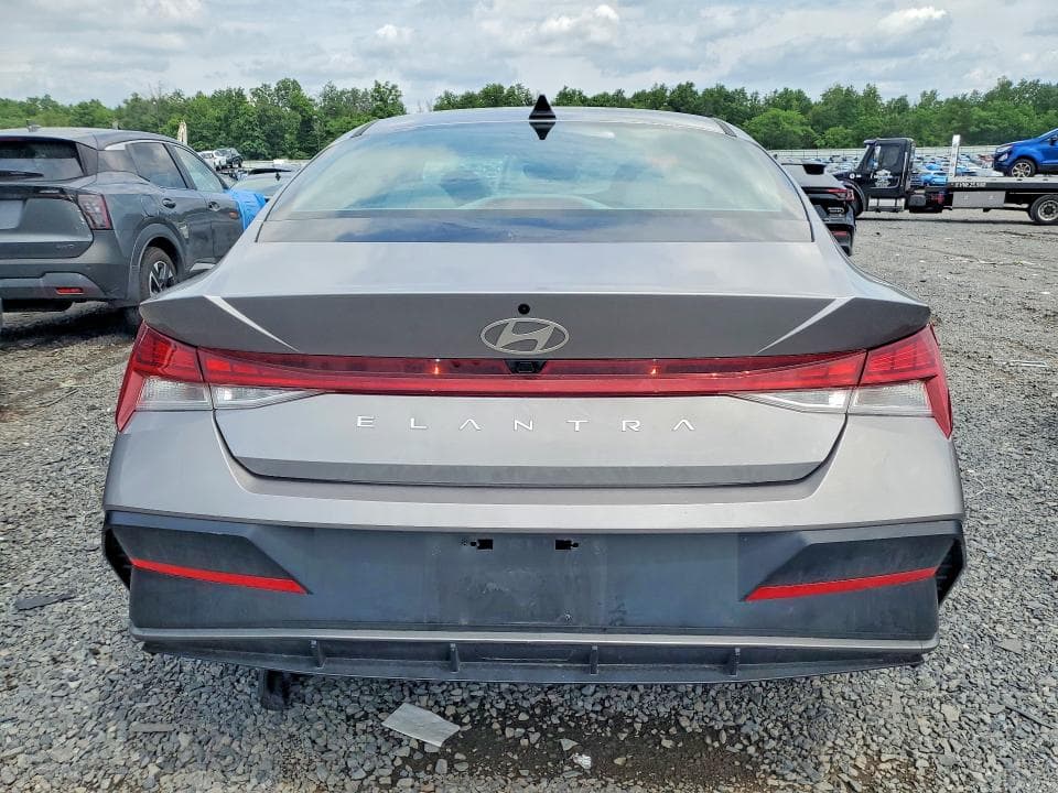 2025 HYUNDAI ELANTRA SEL 6