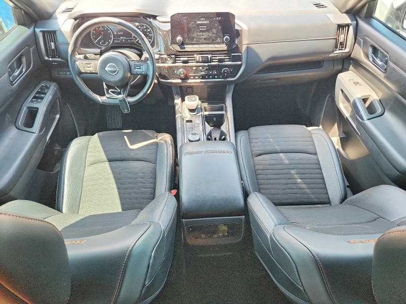 2023 NISSAN PATHFINDER SV 8