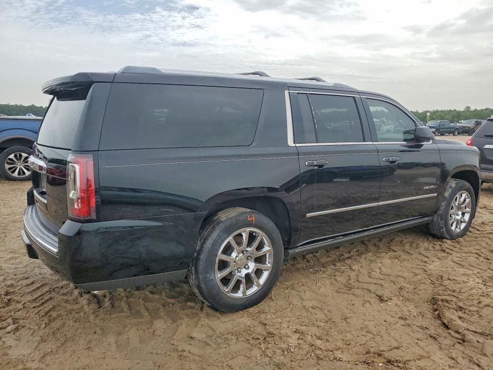 2017 GMC YUKON XL DENALI 3