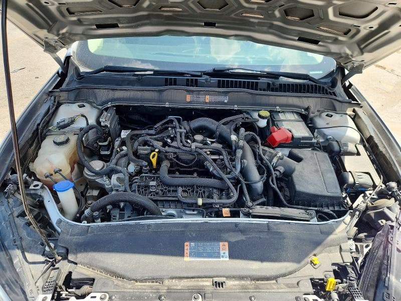 2018 FORD FUSION SE 11