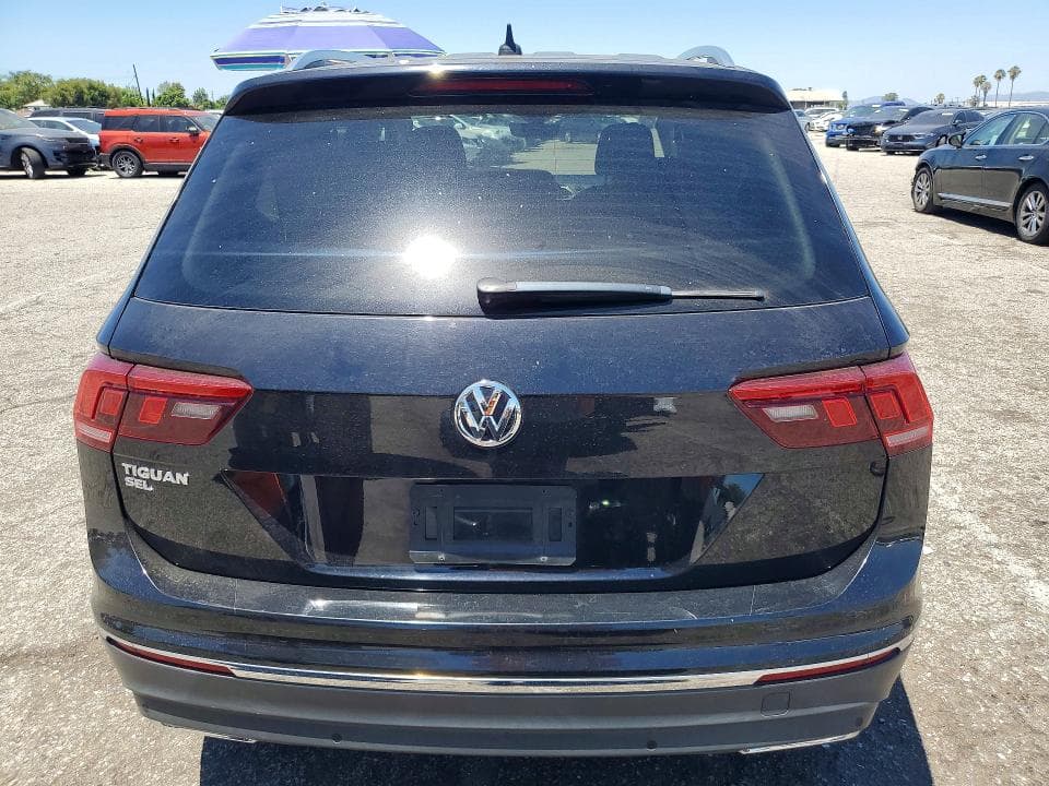 2021 VOLKSWAGEN TIGUAN SE 6