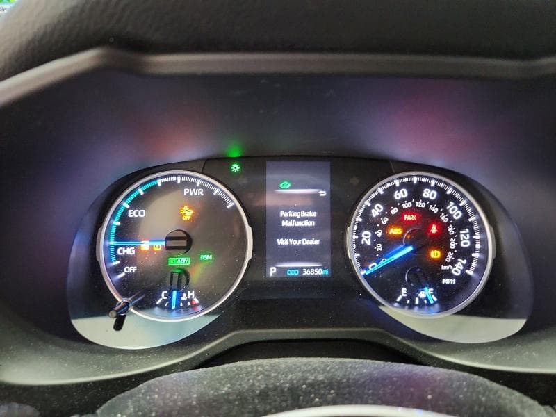 2020 TOYOTA RAV4 HYBRID XLE 9