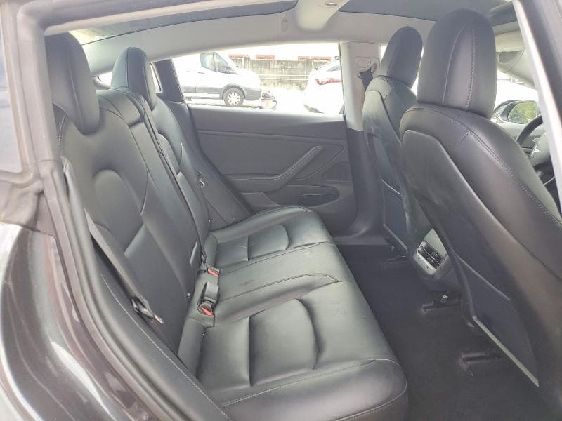 2018 TESLA MODEL 3 10