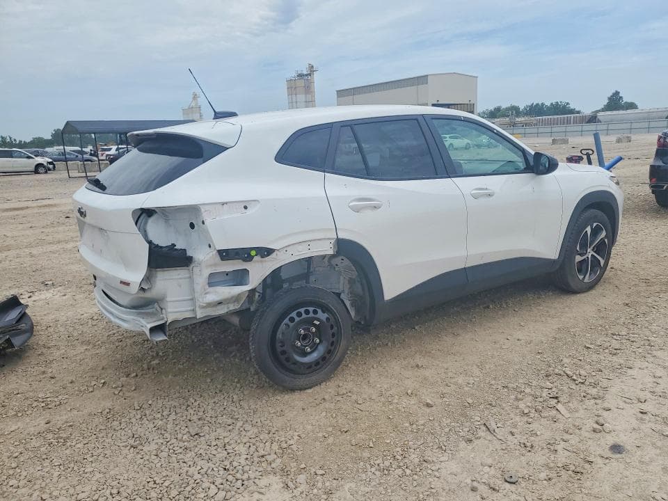 2024 CHEVROLET TRAX 3