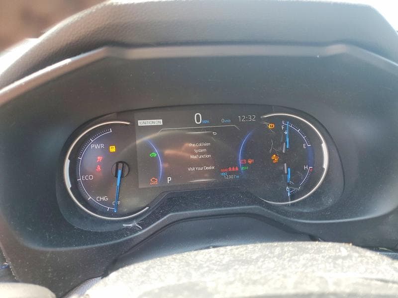 2024 TOYOTA RAV4 XSE 9