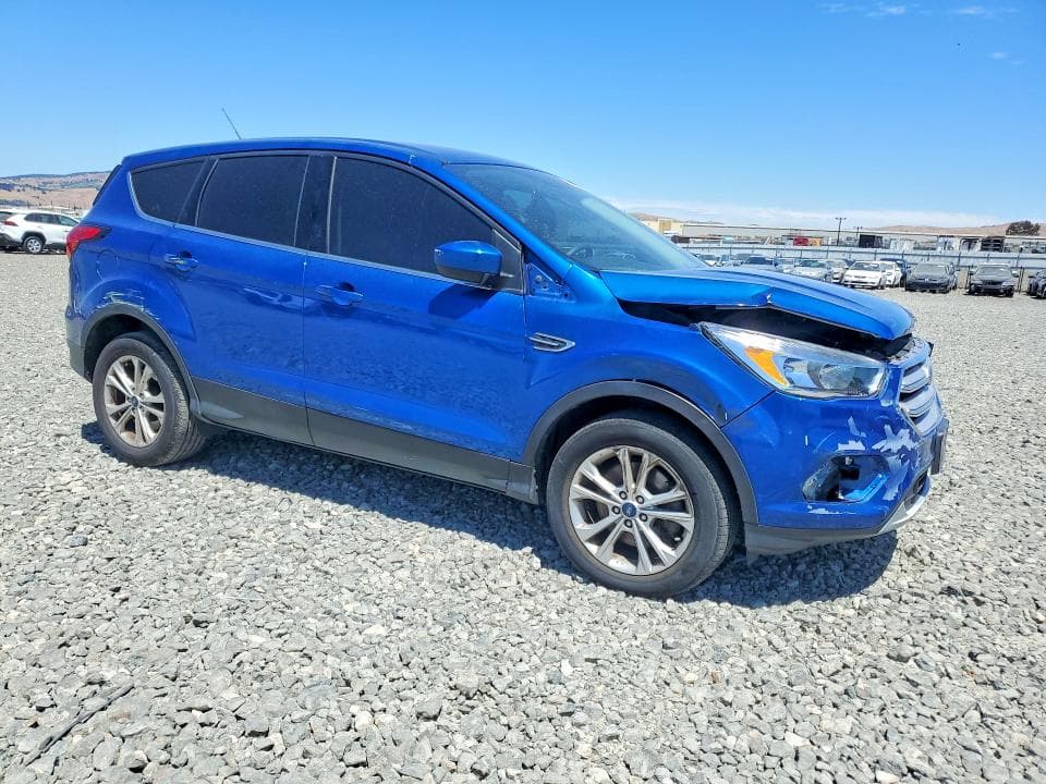 2019 FORD ESCAPE SE 4