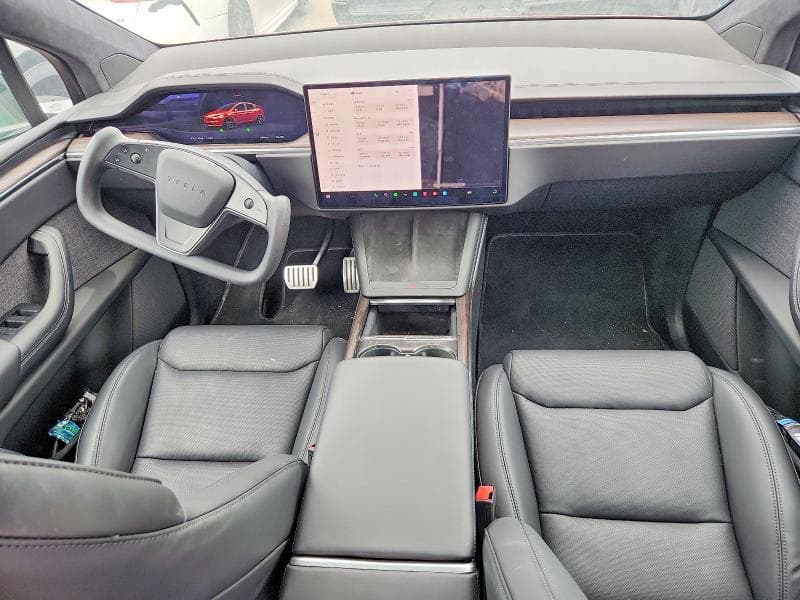 2023 TESLA MODEL X 8