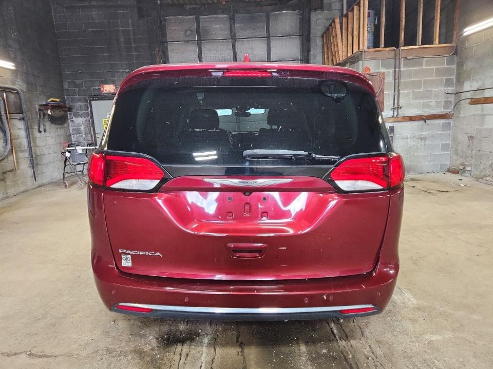 2019 CHRYSLER PACIFICA TOURING L 6