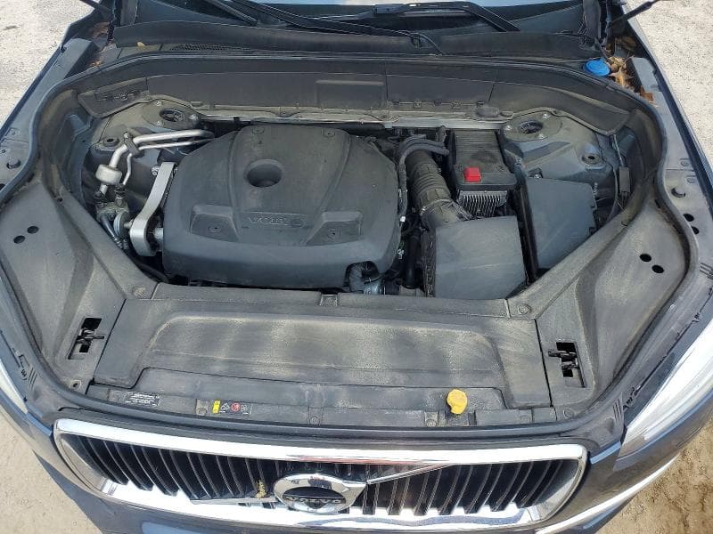 2018 VOLVO XC90 T6 12