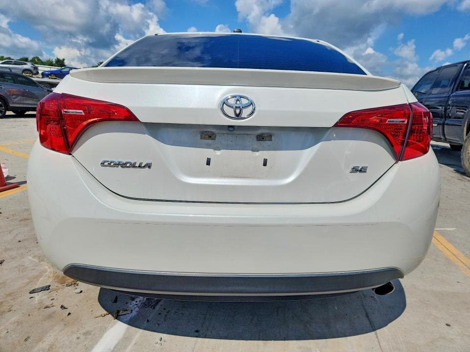 2017 TOYOTA COROLLA SE 6