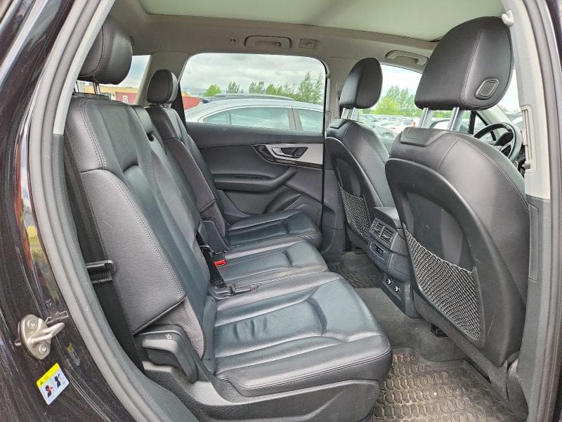 2019 AUDI Q7 11