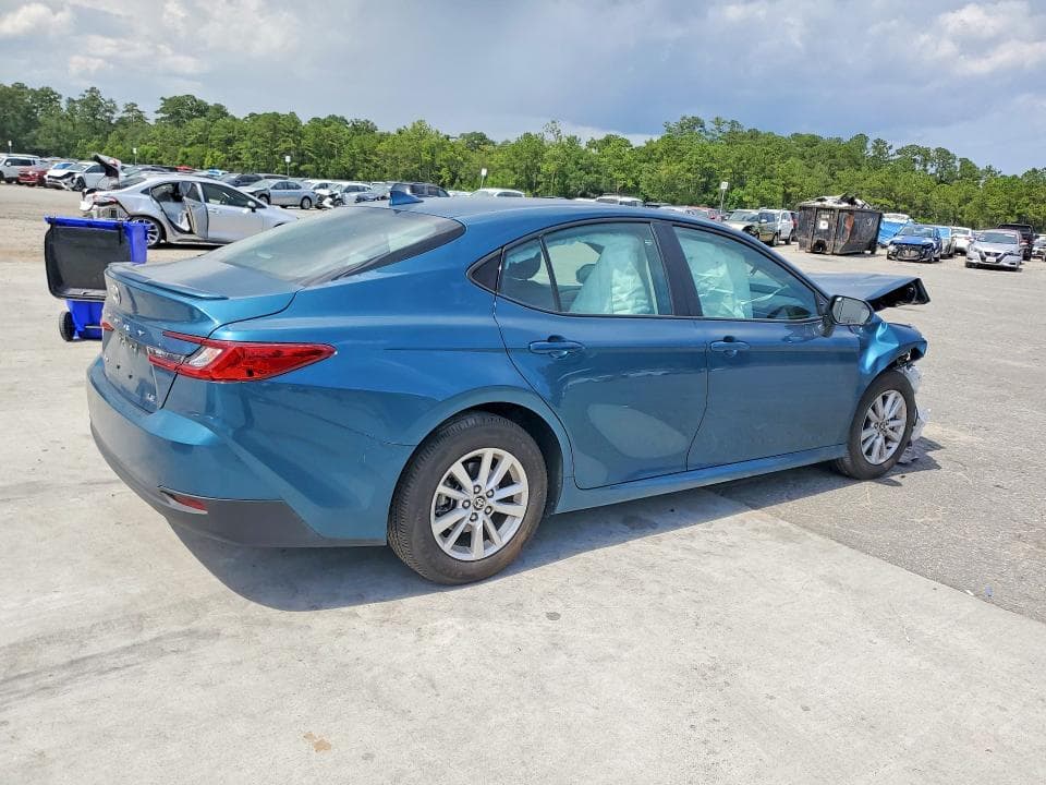 2025 TOYOTA CAMRY LE 3