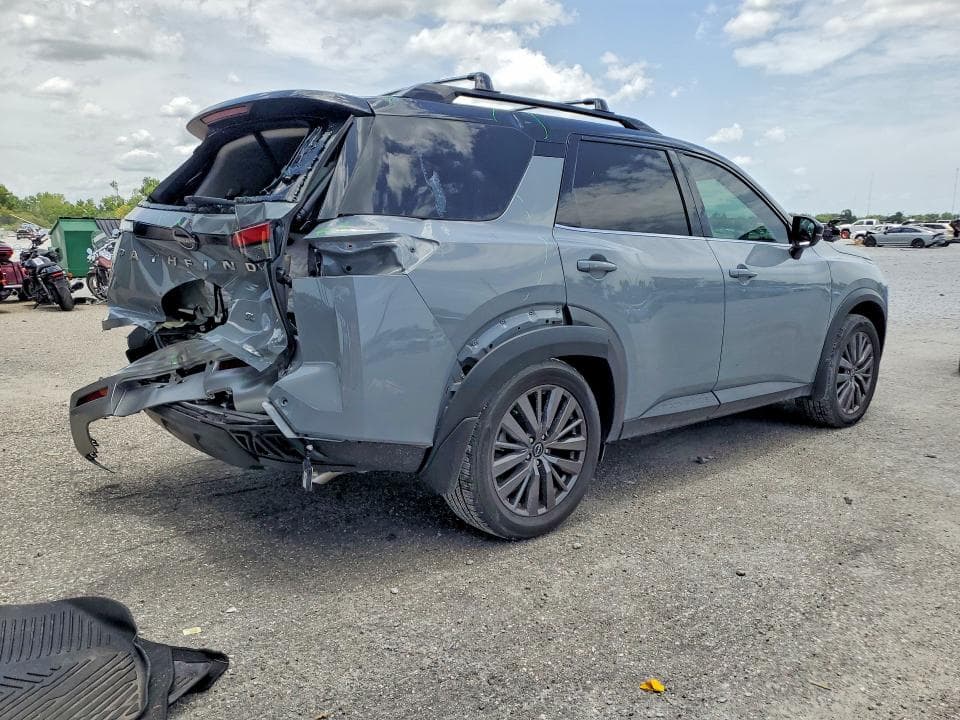 2024 NISSAN PATHFINDER SL 3