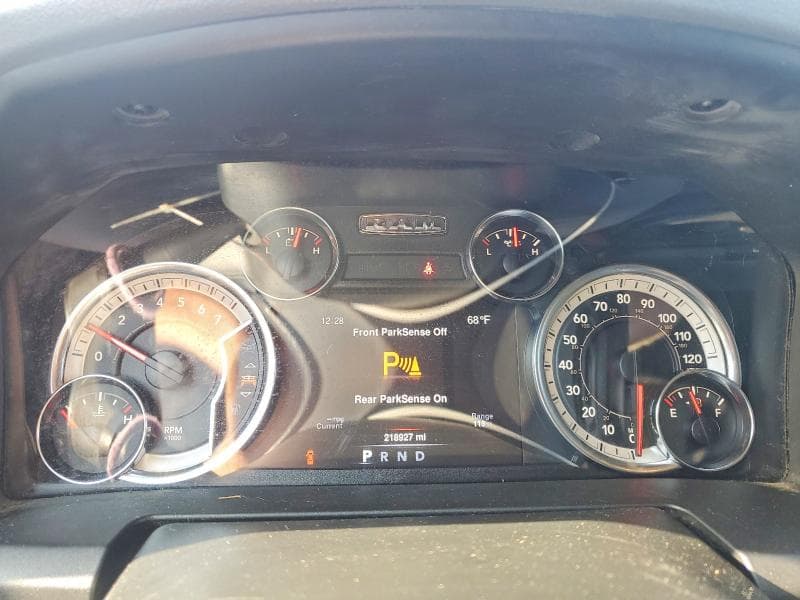 2019 RAM 1500 CLASSIC SLT 9
