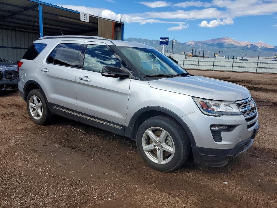 2018 FORD EXPLORER XLT 4