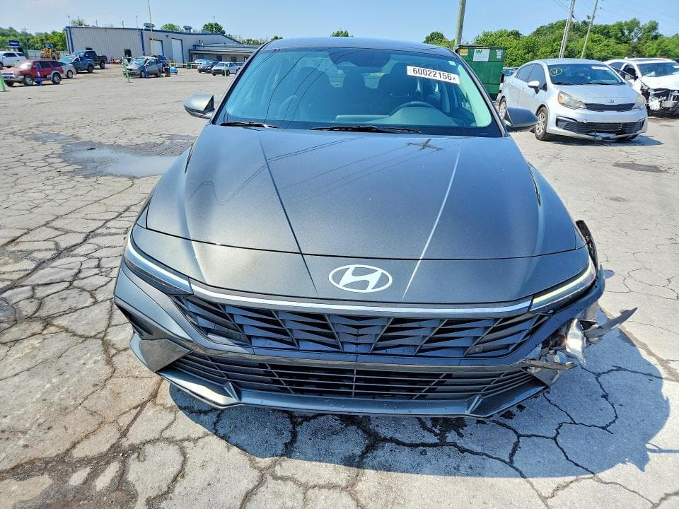 2024 HYUNDAI ELANTRA SEL 5