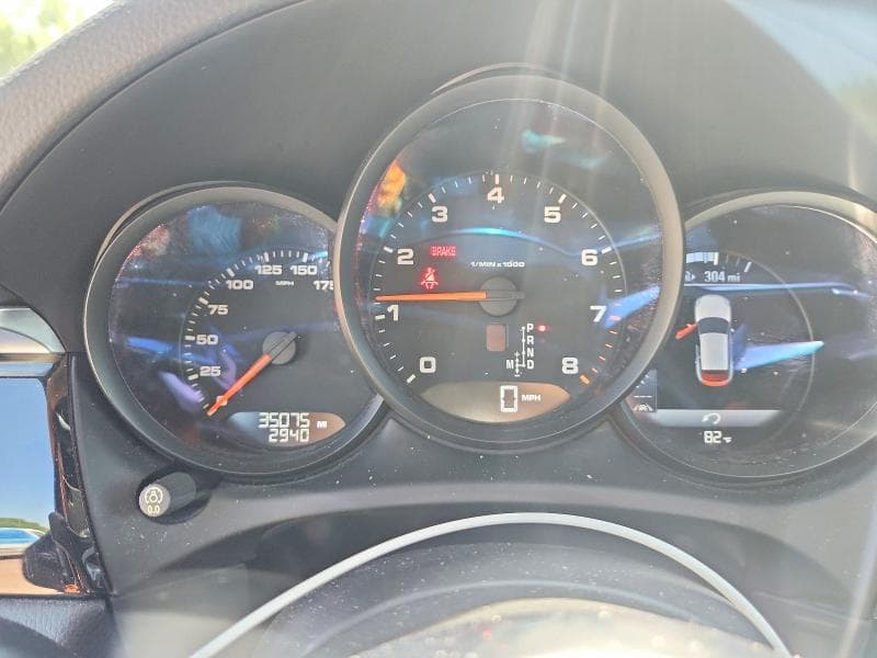 2018 PORSCHE MACAN 9
