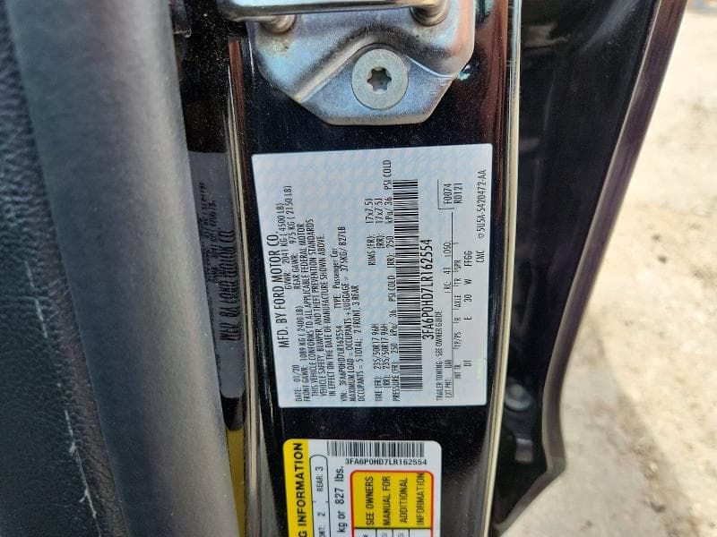 2020 FORD FUSION SE 13