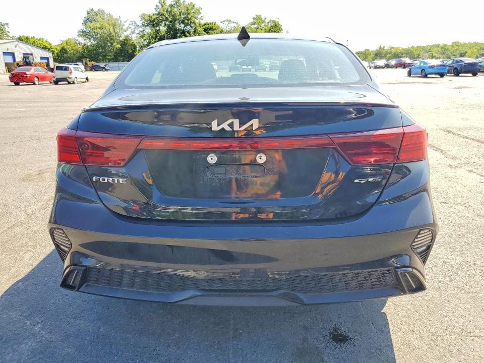 2023 KIA FORTE GT LINE 6