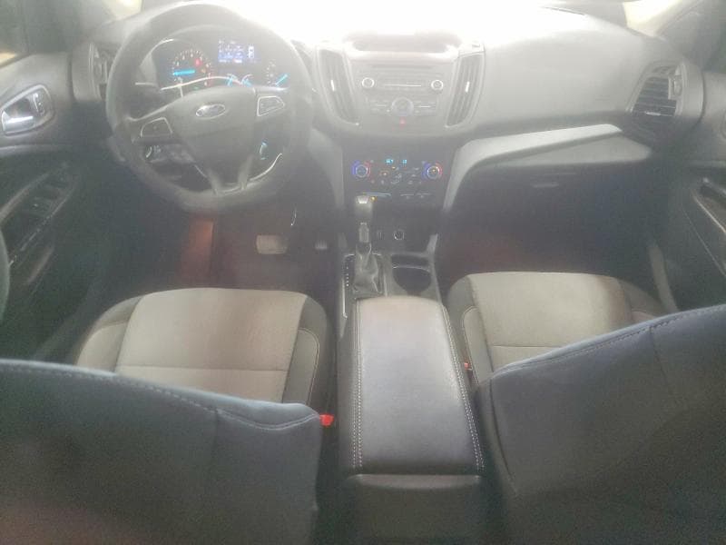 2017 FORD ESCAPE SE 8