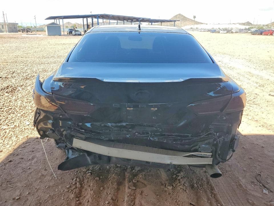 2019 TOYOTA CAMRY XLE 6