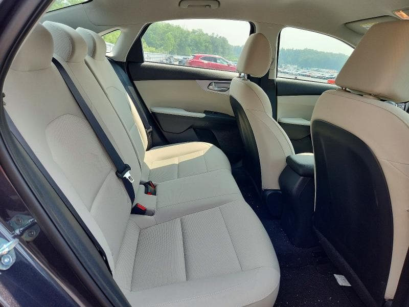 2023 KIA FORTE LXS 10