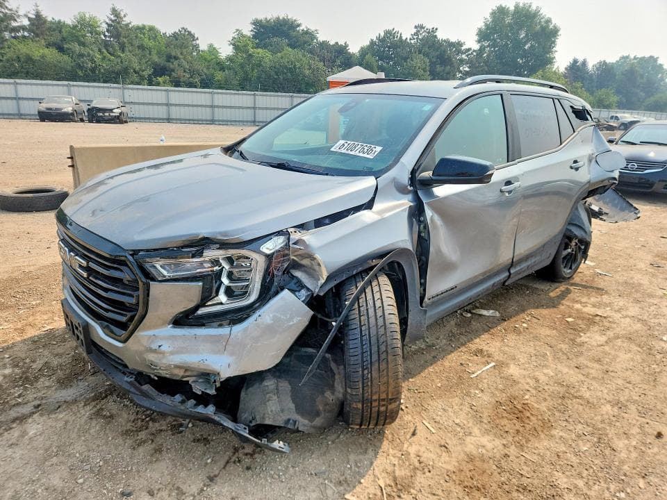 2023 GMC TERRAIN SLE - 1