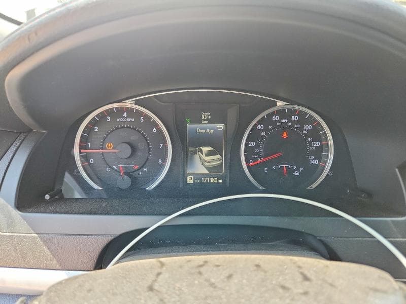 2017 TOYOTA CAMRY SE 9