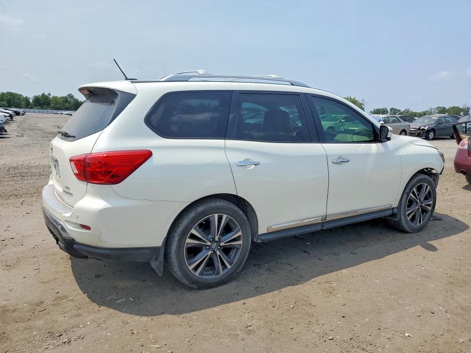2017 NISSAN PATHFINDER PLATINUM 3