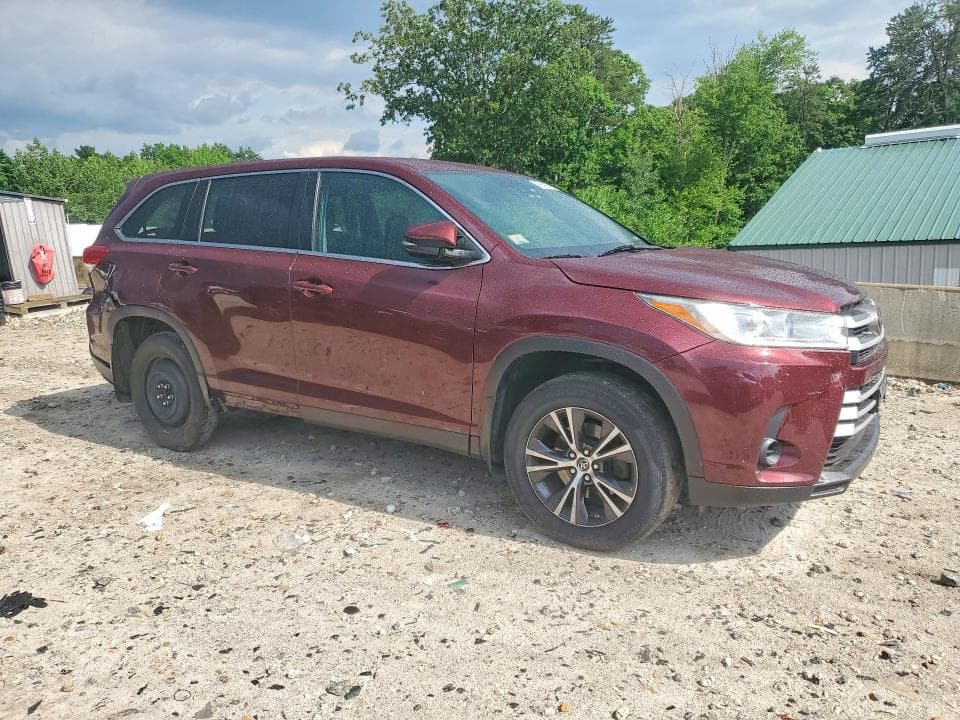 2019 TOYOTA HIGHLANDER LE 4