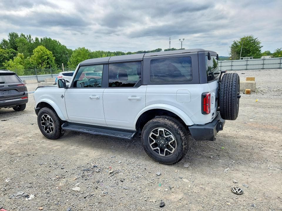 2025 FORD BRONCO OUTER BANKS 2