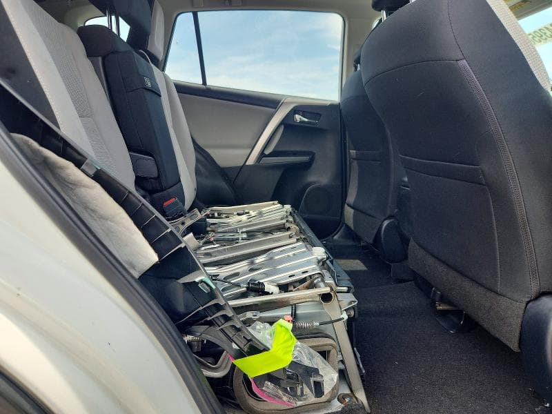 2017 TOYOTA RAV4 HYBRID XLE 11