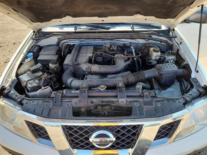 2017 NISSAN FRONTIER S 11