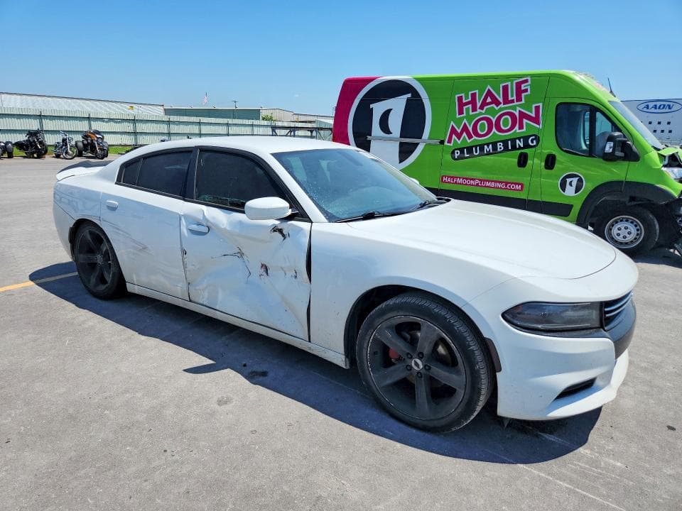 2017 DODGE CHARGER SE 4