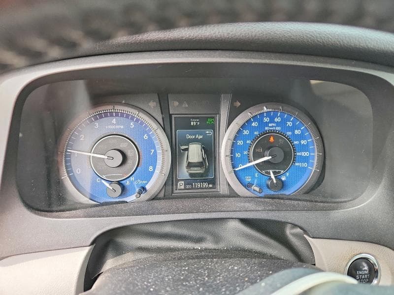 2018 TOYOTA SIENNA XLE 7-PASSENGER 9