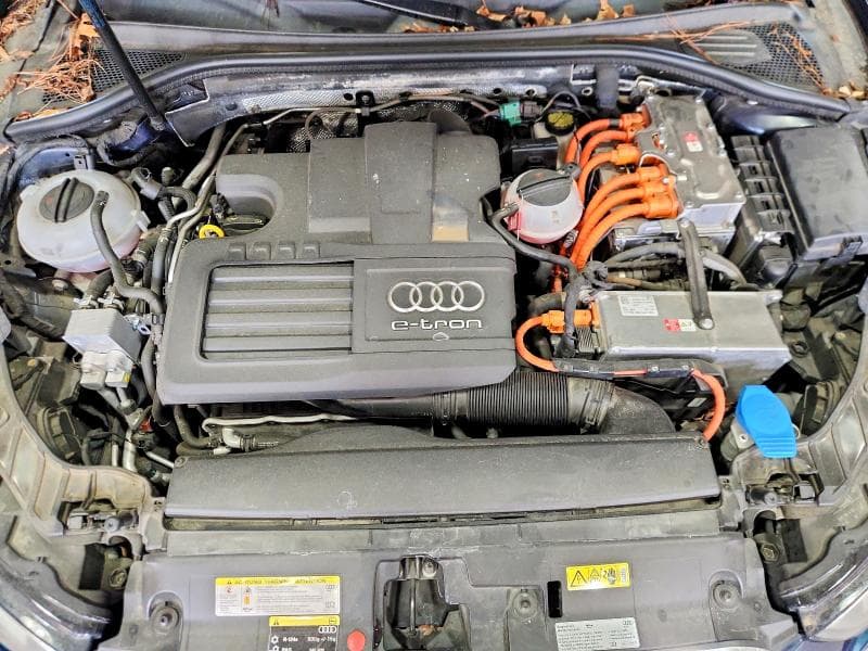2017 AUDI A3 E-TRON PREMIUM 11