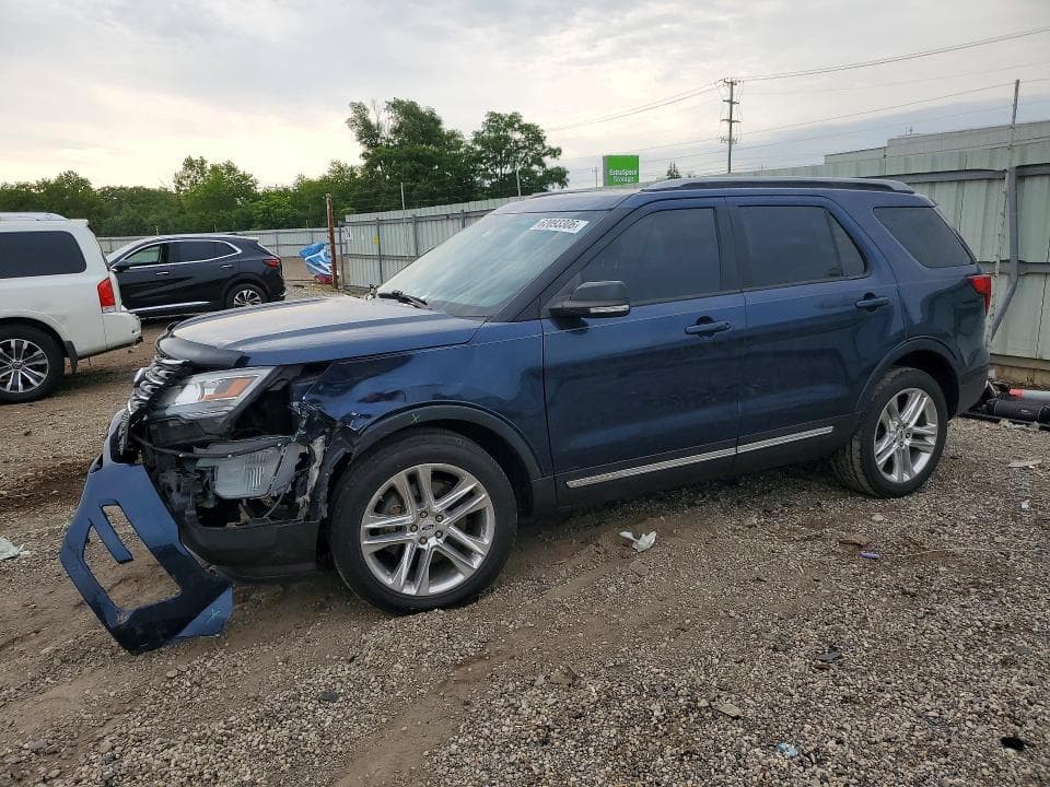 2017 FORD EXPLORER XLT - 1