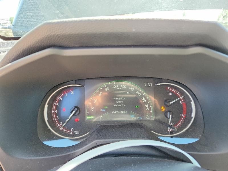 2024 TOYOTA RAV4 XLE 9