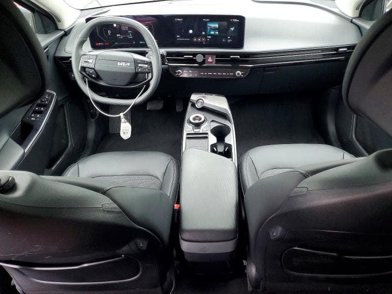 2025 KIA EV6 LIGHT LONG RANGE 8