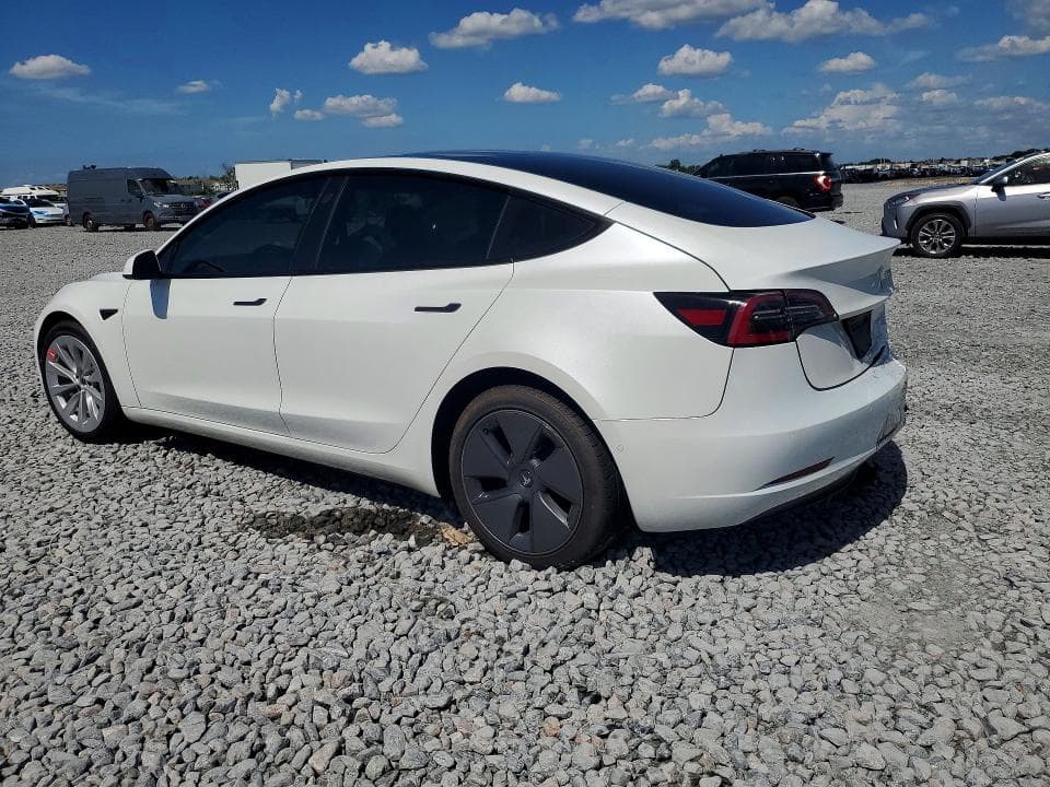 2022 TESLA MODEL 3 2