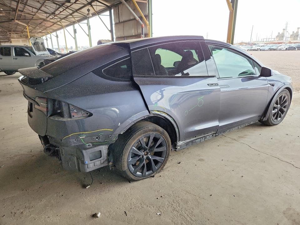 2022 TESLA MODEL X 3