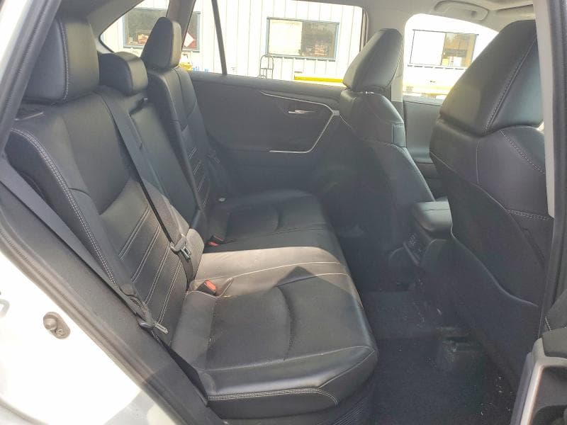 2020 TOYOTA RAV4 LIMITED 10