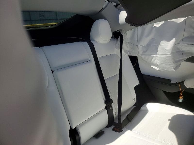 2026 TESLA MODEL Y 10