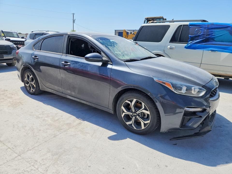 2021 KIA FORTE LXS 4