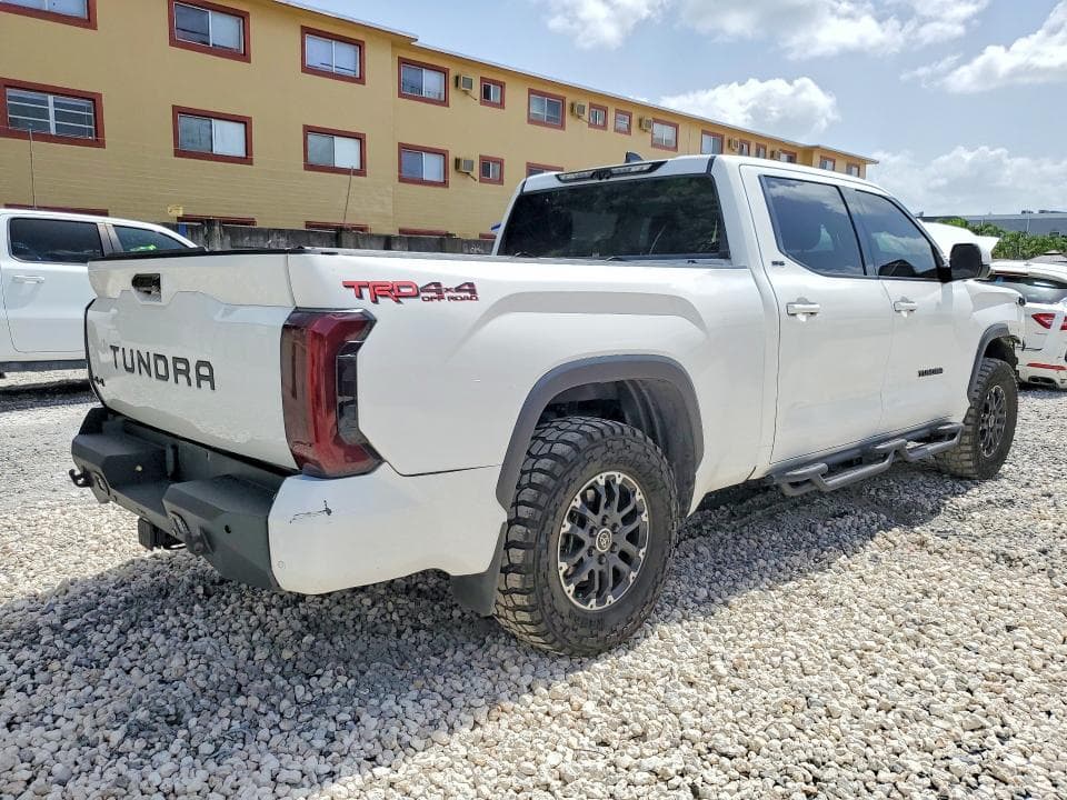 2022 TOYOTA TUNDRA CREWMAX SR5 3