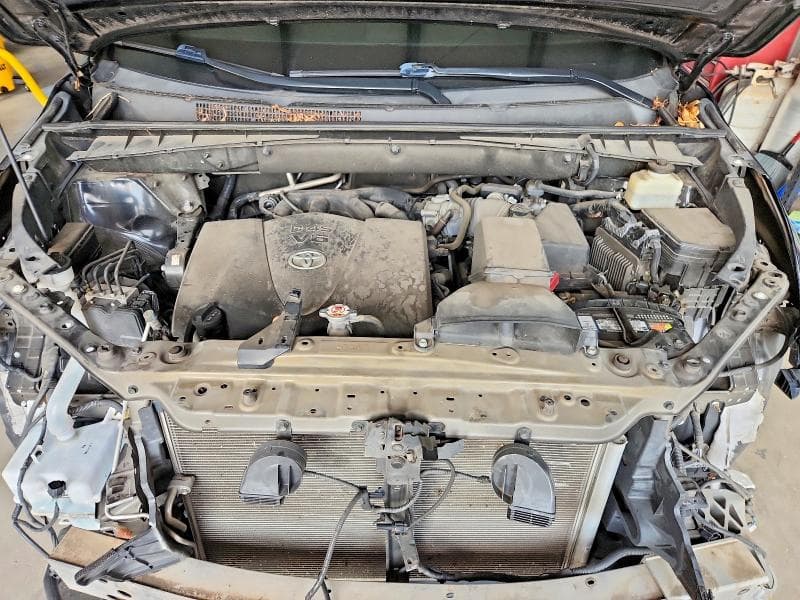 2018 TOYOTA HIGHLANDER LIMITED 11