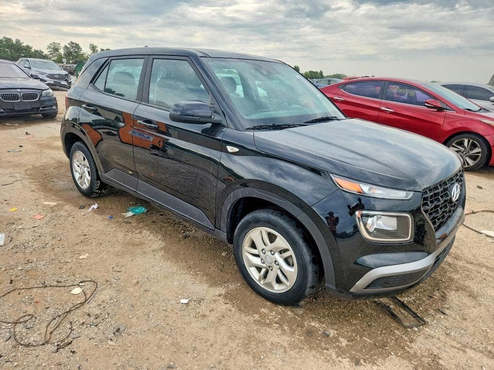 2021 HYUNDAI VENUE SE 4